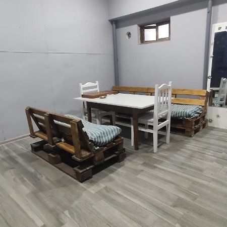 Home Apartments Батуми Экстерьер фото