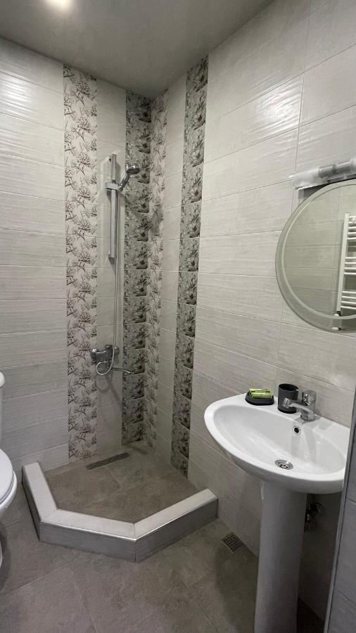 Home Apartments Батуми Экстерьер фото